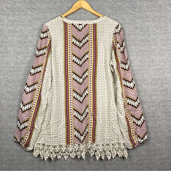 Gimmicks by BKE Womens Multicolored Aztec Dotted Print Long Sleeve Boho Blouse M - Picture 2 of 10